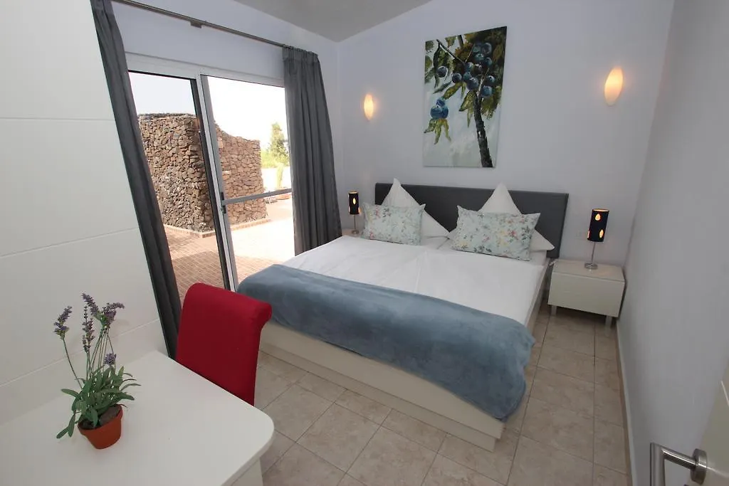 Maison de vacances Casa Flores Finca Alcala à Puerto de Santiago  Hébergement de vacances Alcalá la Real
